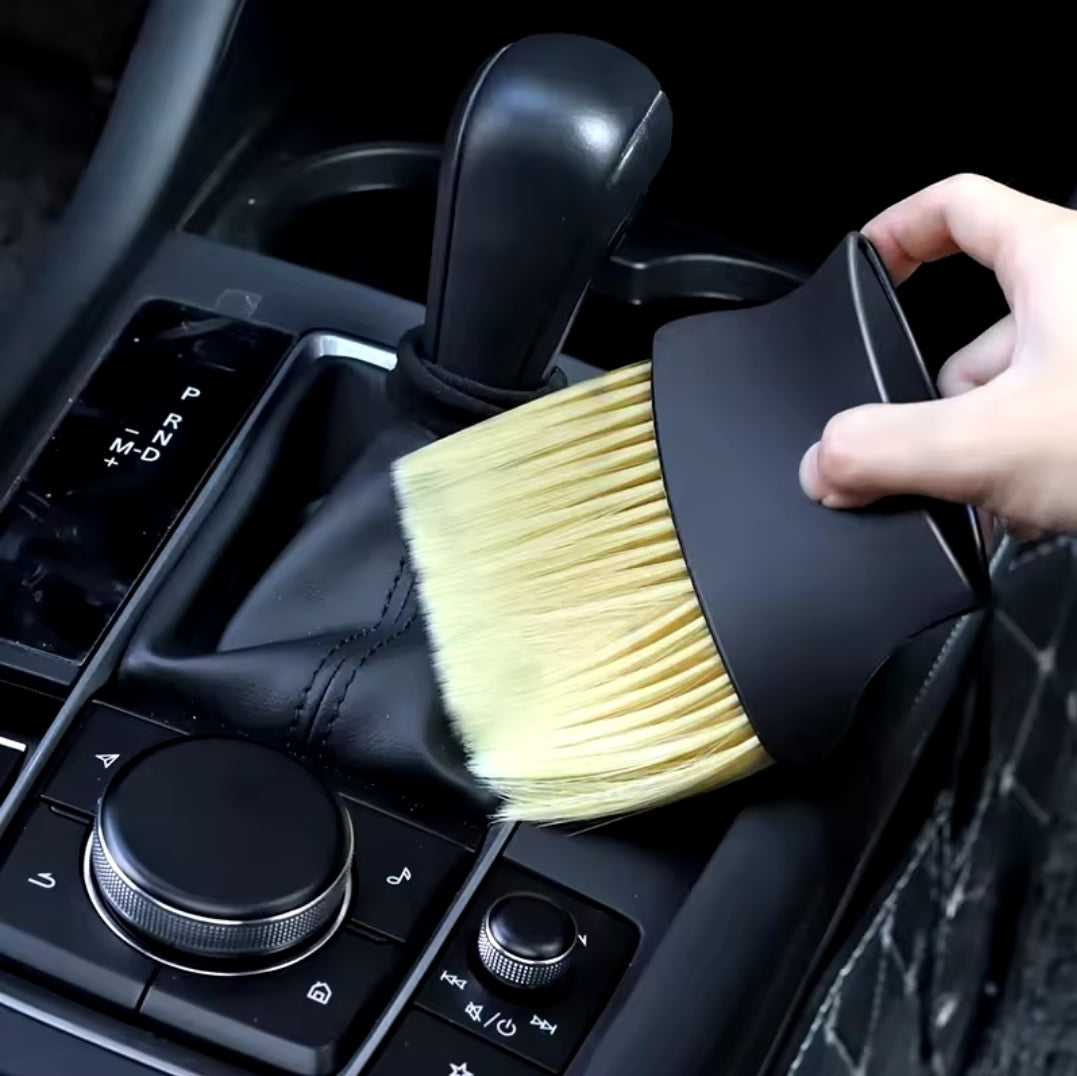 Soft Bristle Brush for Cleaning Car Interior – Perfect for Dashboards & Vents