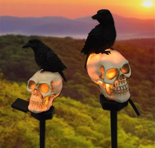 2-piece LED Solar Skeleton Lamps – Spooky Outdoor Decor