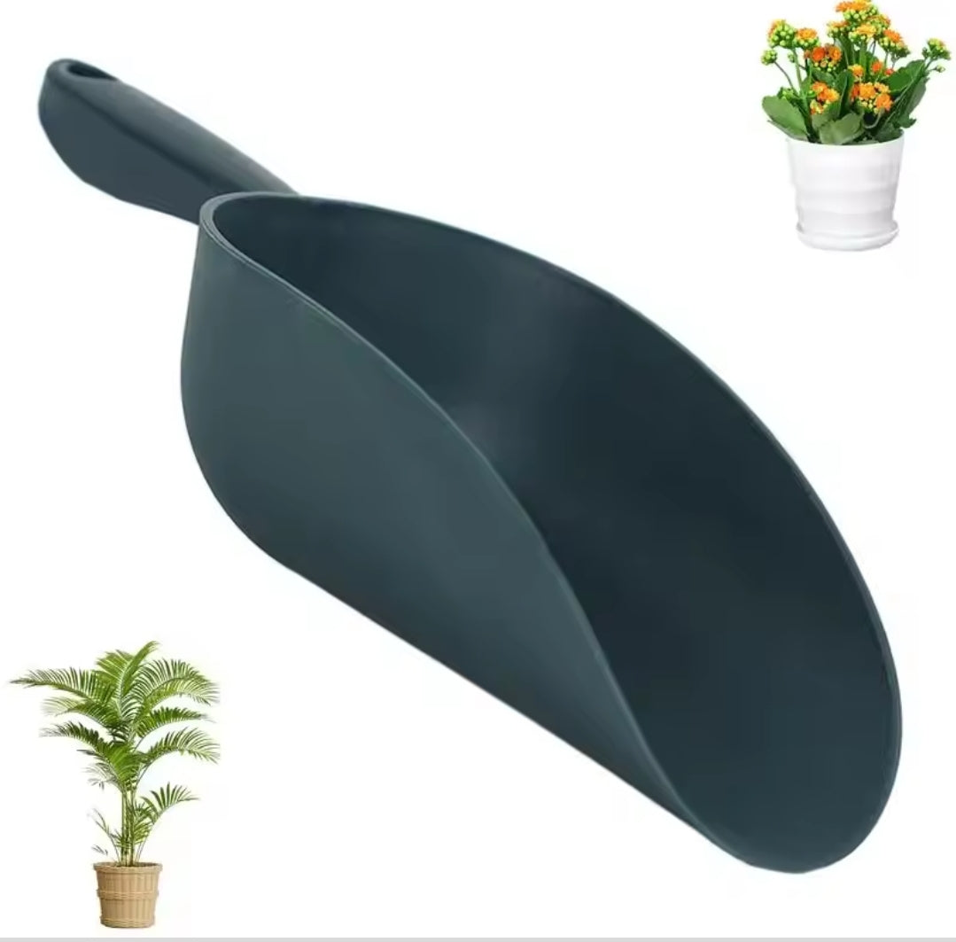 Large Capacity Garden Soil Scoop – Essential Gardening Tool