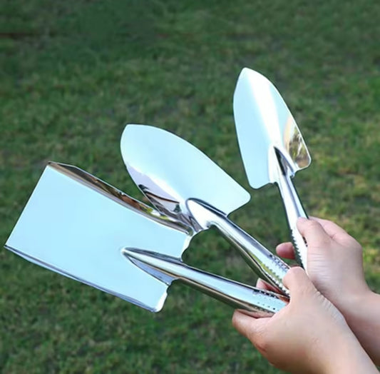 3-piece Chrome-Look Gardening Tool Set – Compact and Stylish