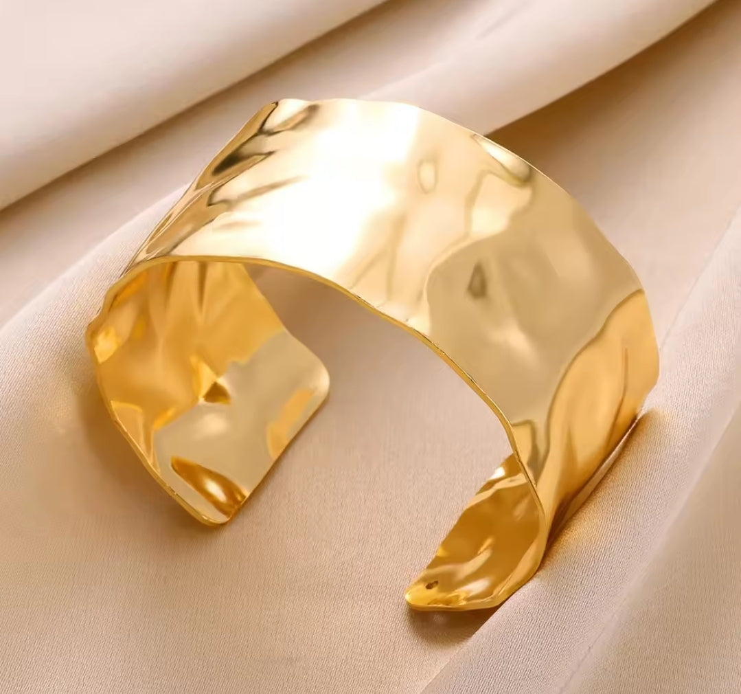 Classic Bump Pattern Bangle Bracelet for Women