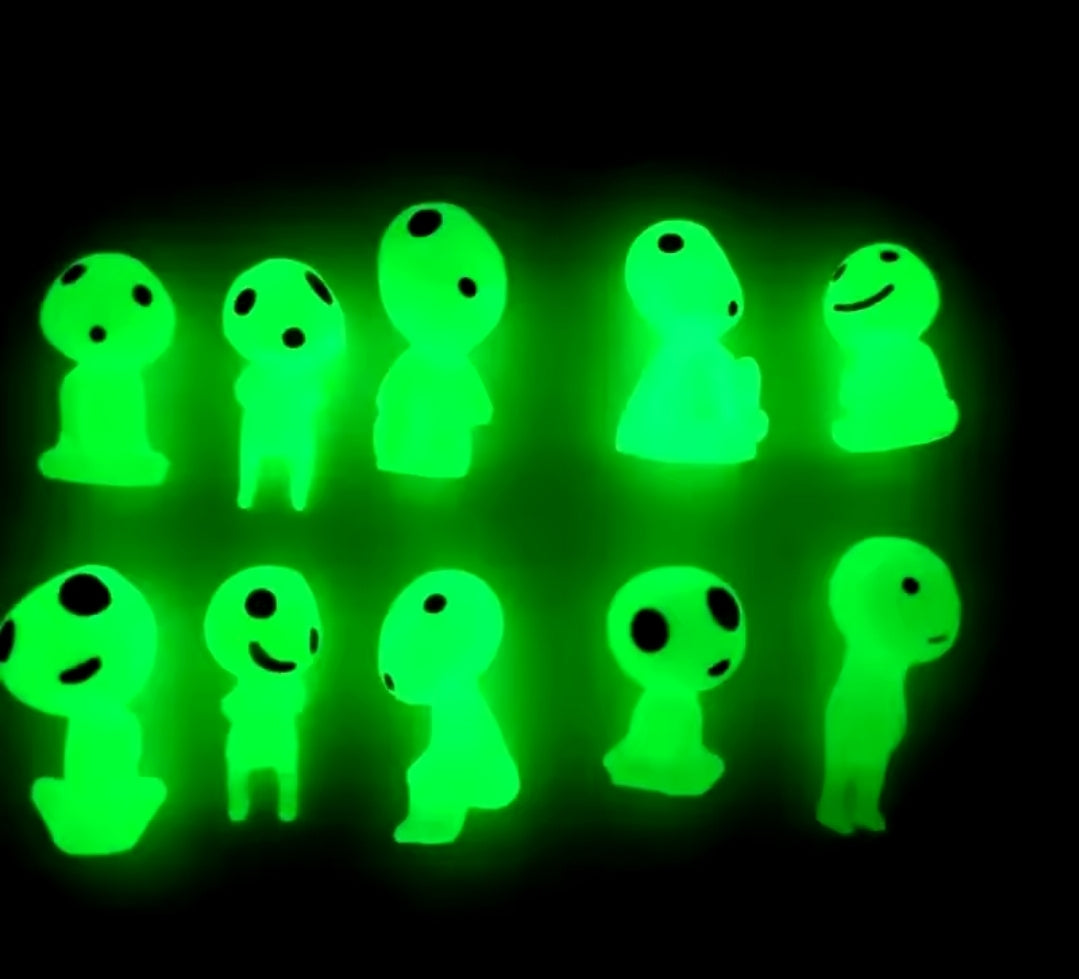 10-Piece Luminous Tree Spirit Figures